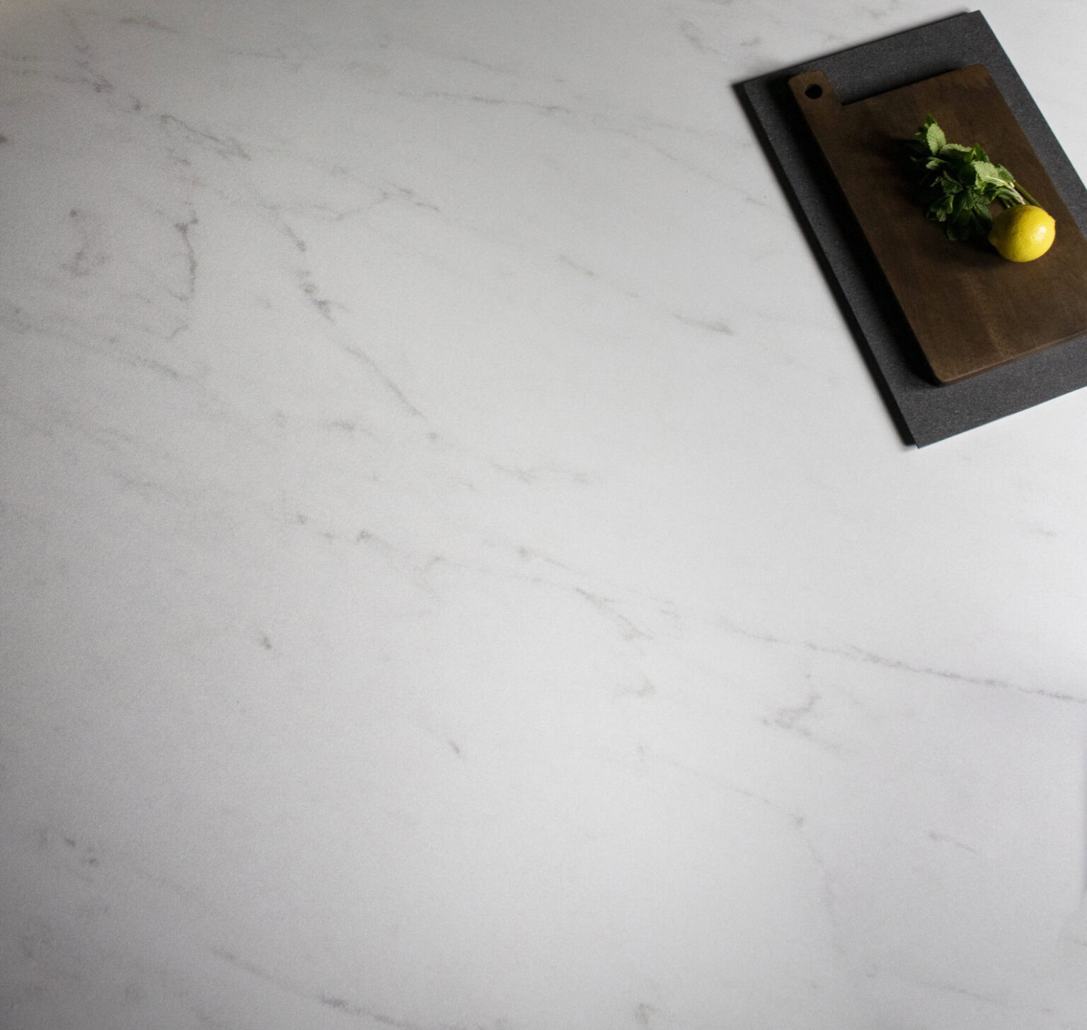 Blanc Statuarietto
